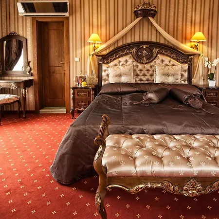 酒店 Chinar 希萨里亚